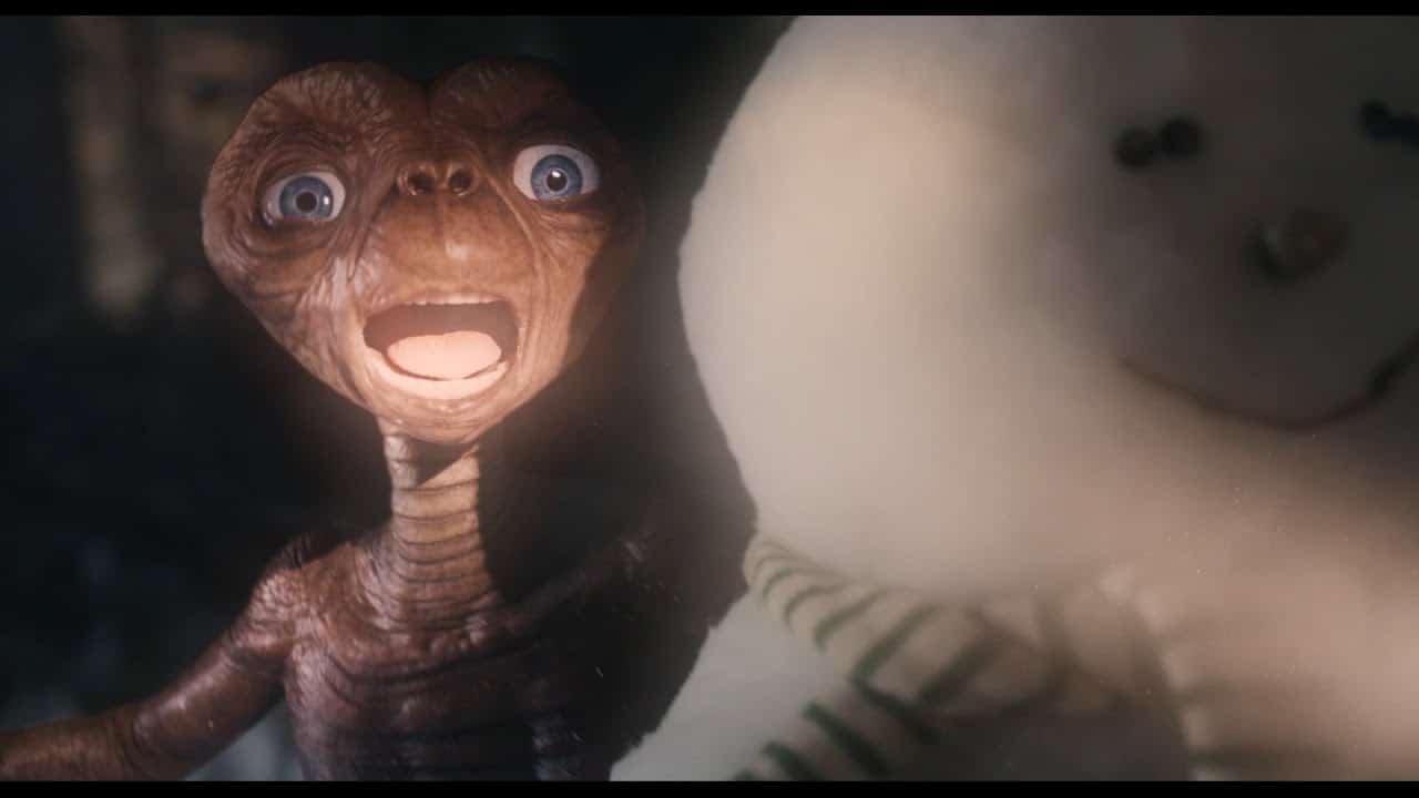 E.T. Comes Back To Visit Grown-Up Elliott In Heartwarming Thanksgiving Ad