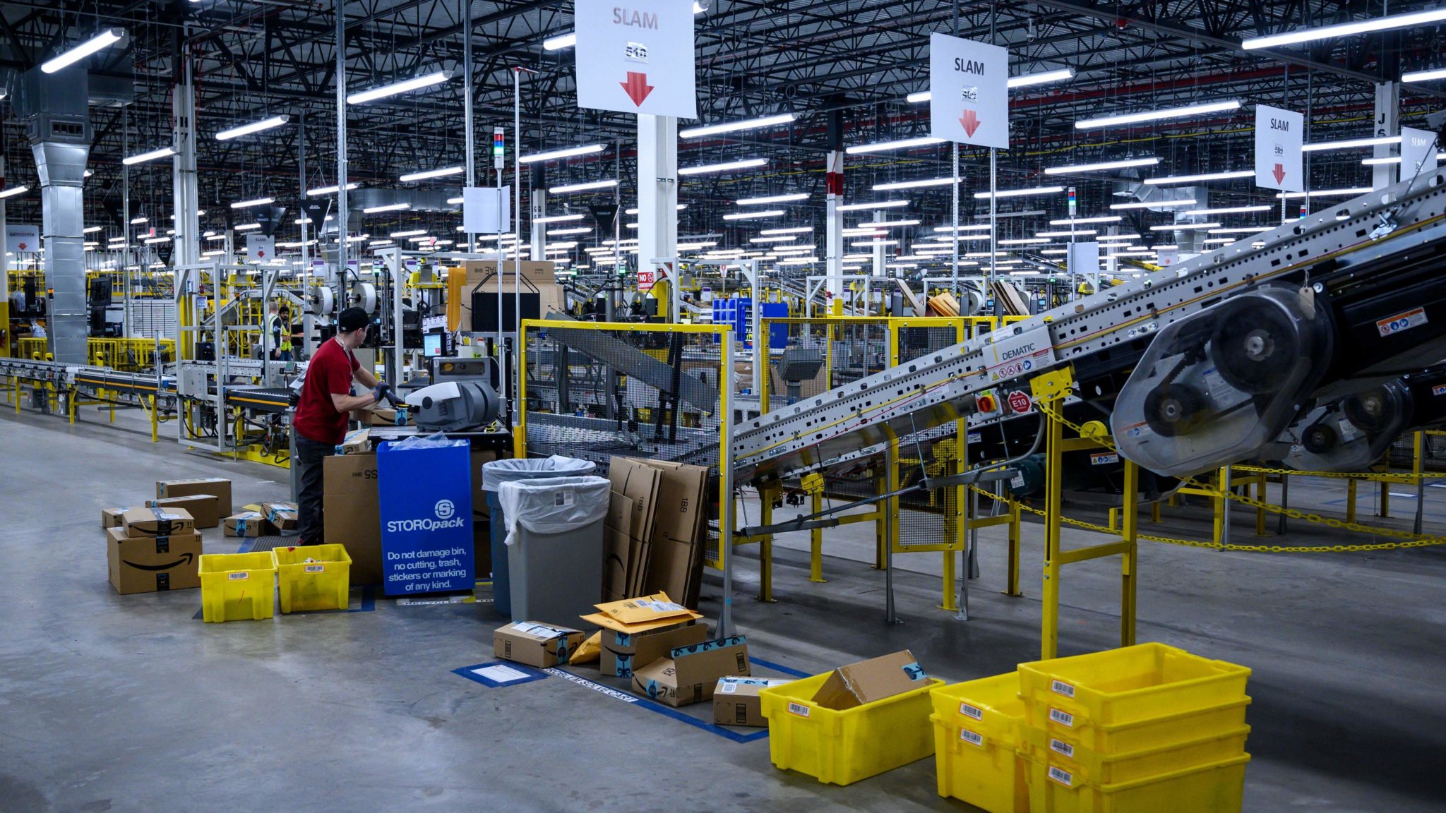 California Bill Passes, Giving Amazon Warehouse Workers Power To Fight Speed Quotas