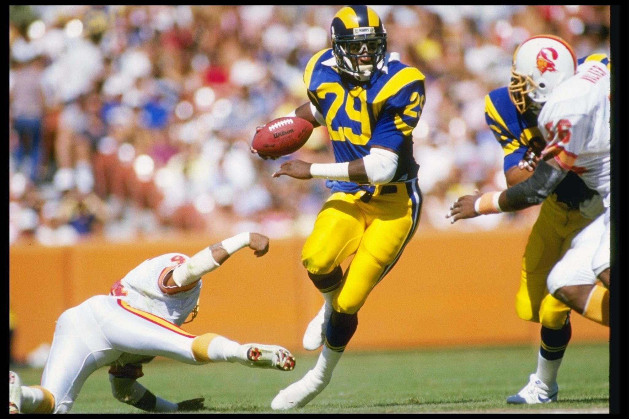 Opinion: Eric Dickerson’s ailments are grim reminder of NFL glory’s heavy bodily toll